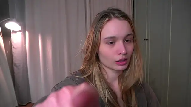 lisa_schiele Chat XXX live