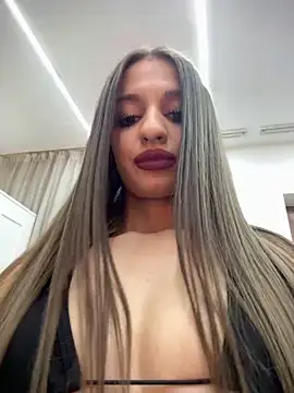 Chat XXX ao vivo de Anyssia