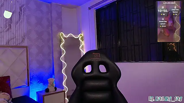 Naomy_tay1 Chat XXX live
