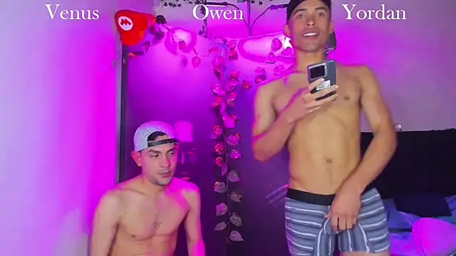 Owen_BenkoskyのライブXXXチャット