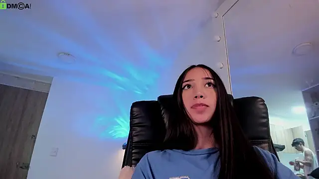 Mikeyvioleta_'s Live XXX Chat