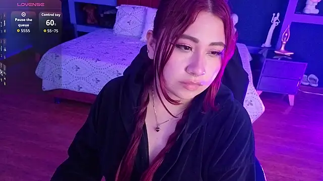 littlee_red Chat XXX live