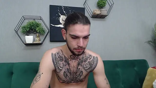 KaneHunter's Live XXX Chat