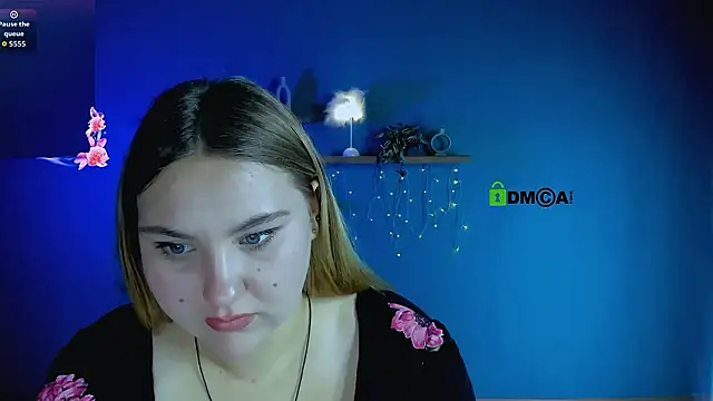 dina_bloom_'s Live XXX Chat