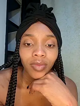 Ebony_love07 élő XXX-chatje