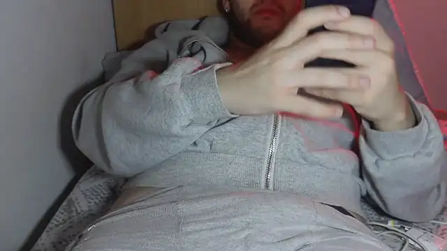 italianguy24 Chat XXX live