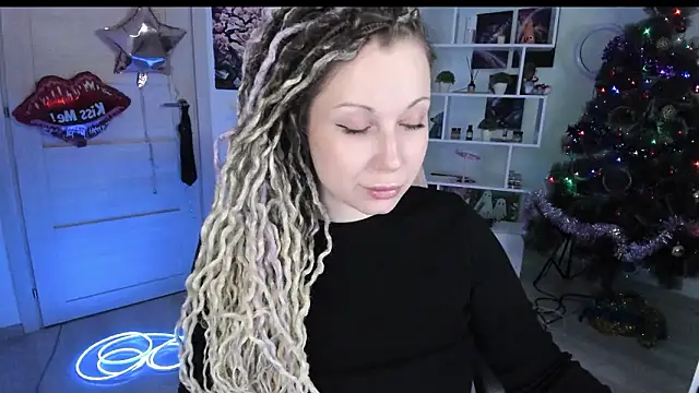 HoneySallyMoore: онлайн-секс-чат