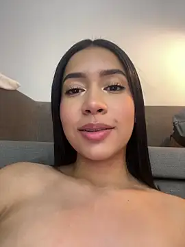 Chat +18 de Soe_Love ao vivo