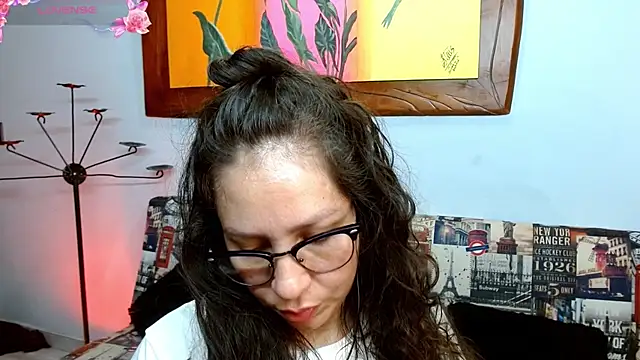 naihroby's Live XXX Chat