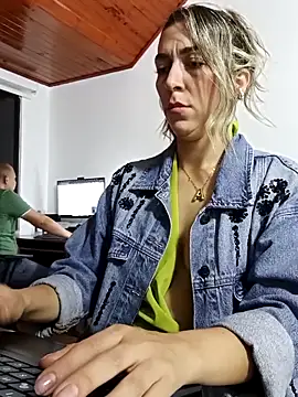 rachellboomのウェブカメラショー