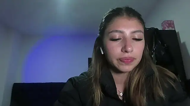 AliceTeenager___ লাইভ XXX চ্যাট