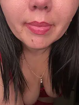 Love__Mom's Live XXX Chat