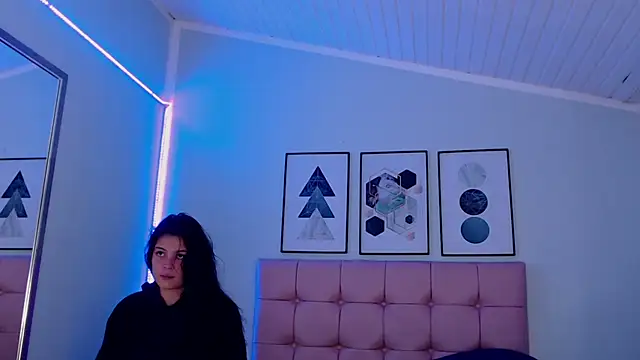 KikiVelvet's Live XXX Chat