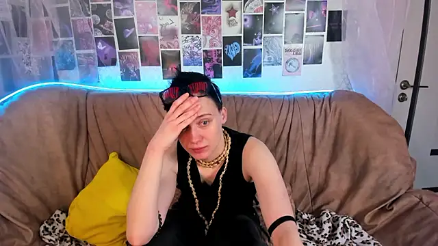 Онлайн чат XXX ErickaFetish