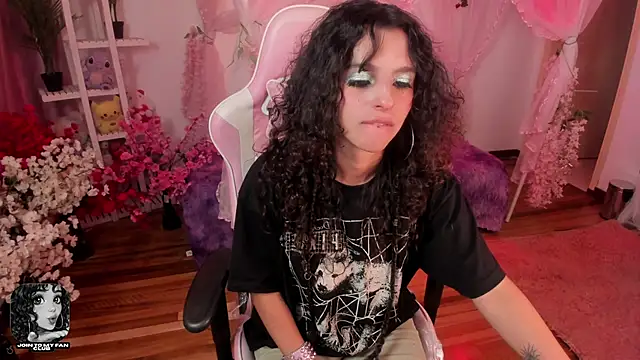 Chat XXX ao vivo de gummo_