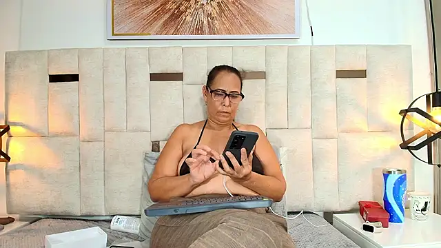 Sara_BigAss- লাইভ XXX চ্যাট