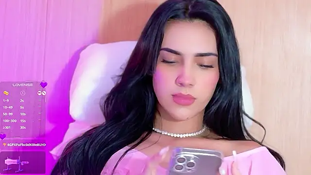 Aliison1_'s Webcam Show