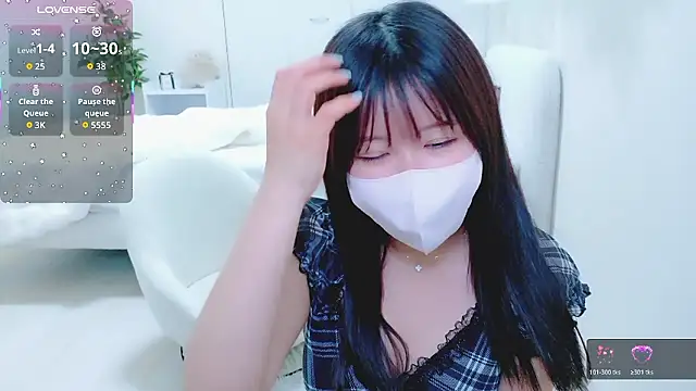 Reinya__nyan2 élő XXX-chatje