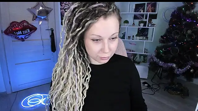 HoneySallyMoore Adlı Modelin Canlı XXX Sohbeti