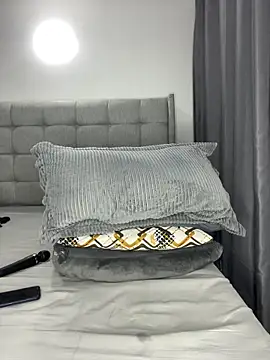 prettiepearl Adlı Modelin Canlı XXX Sohbeti