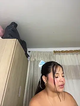 katthyasmitth লাইভ XXX চ্যাট