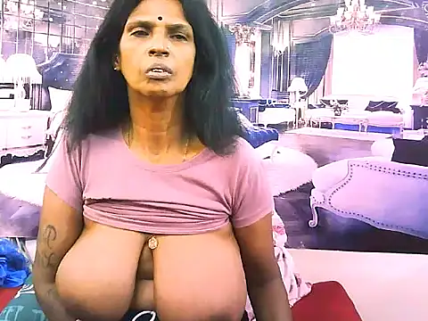 IndianVanya4u2u's Live XXX Chat