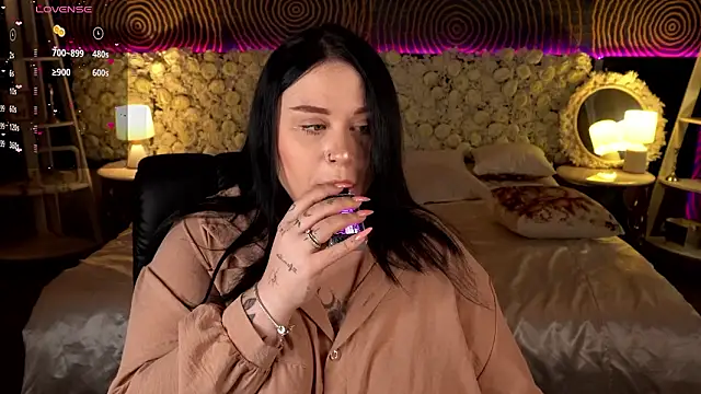 Chat XXX ao vivo de SerahMirabeli