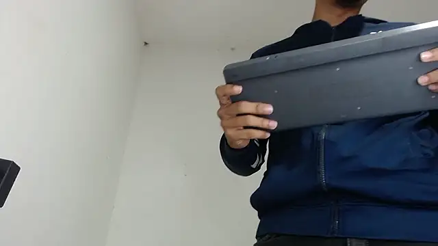 drako_monster Adlı Modelin Canlı XXX Sohbeti