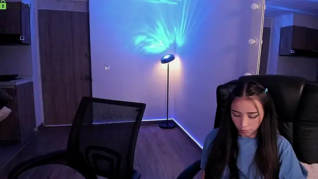 Mikeyvioleta_ 现场XXX聊天