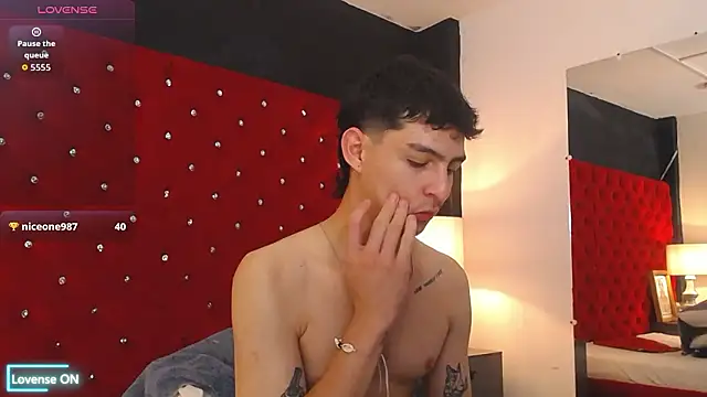 Logan_Woods Chat XXX in diretta