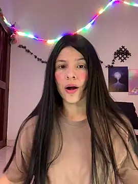 Estefani_32's Live XXX Chat