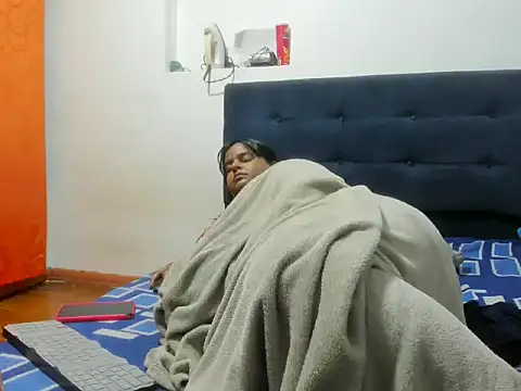 SusanaEshwarのライブXXXチャット