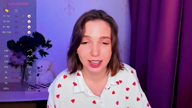 KindHazelHere_'s Live XXX Chat