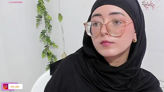 Онлайн чат XXX aysel_elid