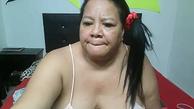 Czat XXX na żywo – Shanttal0272