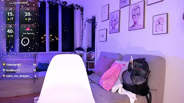 แชท XXX สดของ Bella_ev