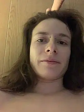 GoldenPussy1329's Live XXX Chat