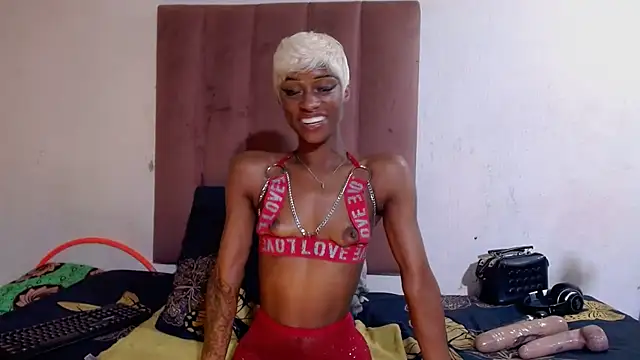 Nikistickyxx25's Live XXX Chat