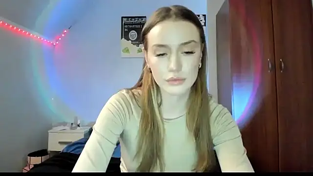 tinyglow Chat XXX in diretta