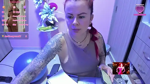 KAROL_MILFのライブXXXチャット