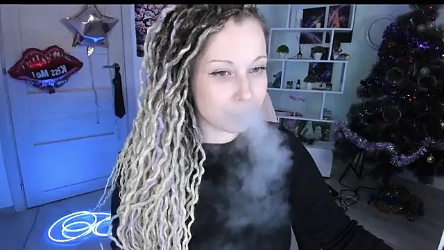 HoneySallyMoore 即時 XXX 聊天