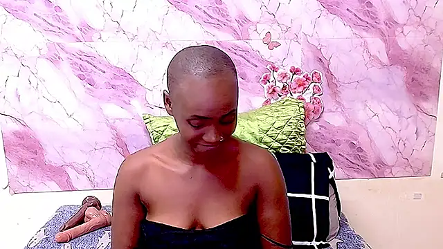 EbonyOlive69's Live XXX Chat