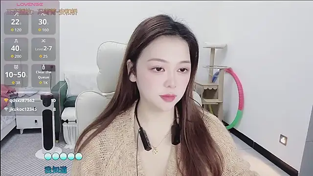 Lcey_66 在線直播表演