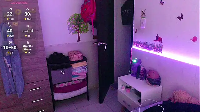 Chat +18 de emily_cooper_t ao vivo