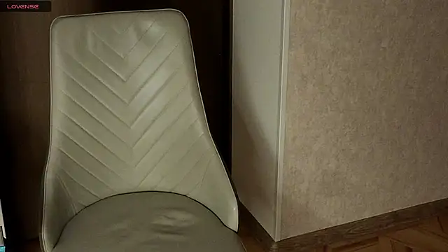 Czat XXX na żywo – NoFace_Model