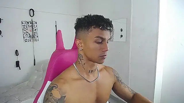 Chat XXX Live Leonard_Price