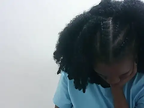 Chat +18 de prettybeee ao vivo