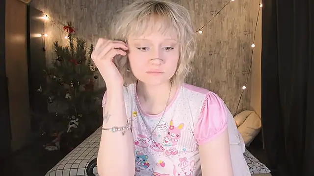 MariaMango Adlı Modelin Canlı XXX Sohbeti