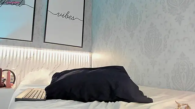 sensual_skinny 即時 XXX 聊天