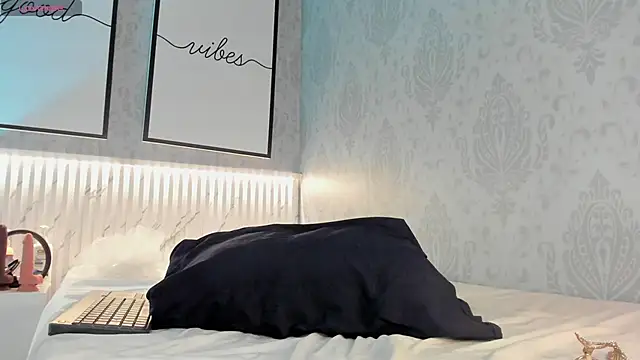 sensual_skinny's Live XXX Chat